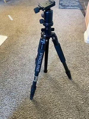 Dolica Proline ZX600B103 Professional 60-Inch Carbon Fiber Tripod • $75