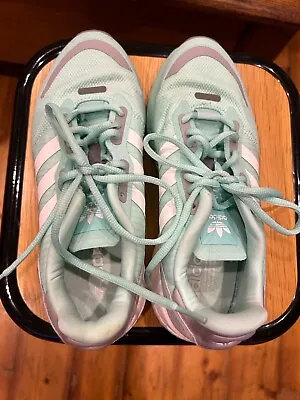 Women’s Adidas Sneakers Shoes Trainers Sz 7.5 38 Mint Green White Like New • $35