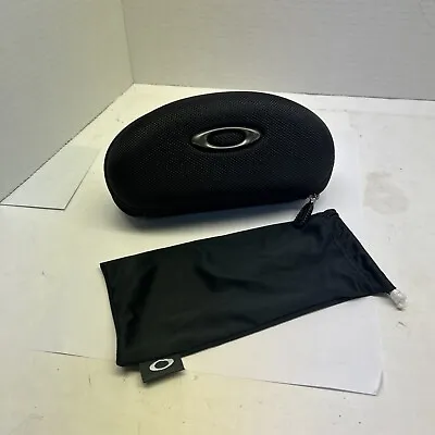 Oakley Carbon Fiber Hard Sunglass Clam Shell Case With Dust Bag • $9.95