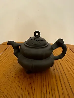 Signed 20th Century Yixing Zisha Buccaro Chinese Teapot • £24.50