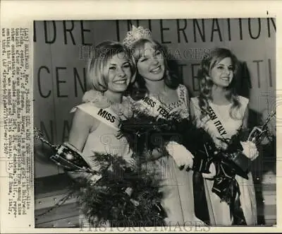1967 Press Photo Miss Teen International Alice Alfeim & Runners-up Hollywood • $19.99