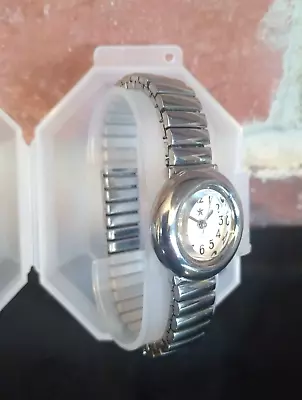 £9.95 • Buy NEW LOOK Ladies Watch Metal Elasticated Metal Strap  RRP £20 *HALF RETAIL PRICE*