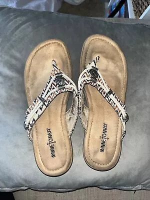 Minnetonka Silverbay Thong Sandals Flip Flop Southwestern 5909288 Women’s Size 8 • $16.50