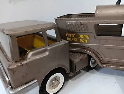 Vintage 1960's Structo Vista Dome Horse Van With Original Horses Great Condition • $31.98