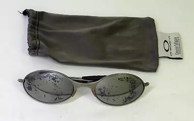 Vtg. Iconic Oakley E Wire Titanium Frame Gen 1 Sunglasses First Owner Look/Read • $128.71