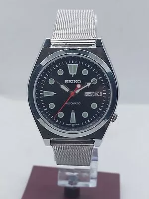 Vintage Seiko 5 Automatic Japan Made Black Dial Day&Date Men's Wrist Watch • $89.67