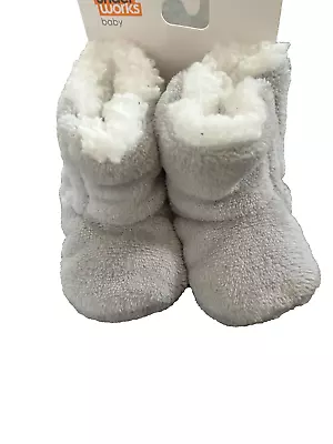 Unisex Furry Boots - Size 1-3 (fit 12-18 Months) • $2