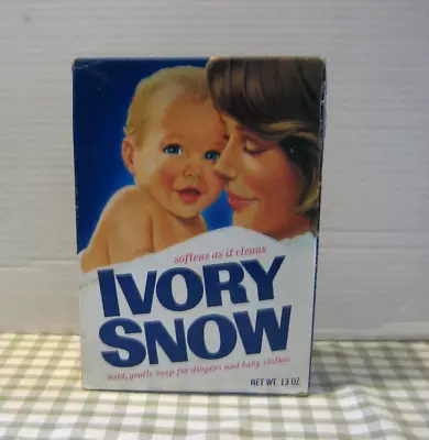 Vintage 1970's 1980s Ivory Snow Soap Box 13 Oz Almost Full • $8.99