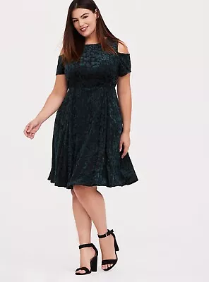 Torrid 1 Green Velvet Burnout Cold Shoulder Skater Dress Knee Length  • $27.99