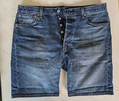 Levis 501 Shorts Mens • £10