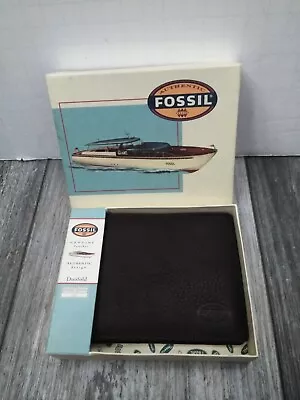 VTG. Fossil Men Brown Leather DuoFold Wallet New In Box • $33.98