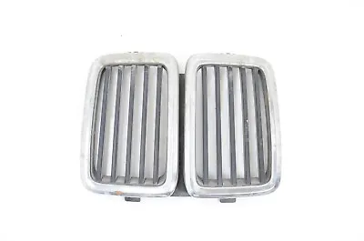 BMW E28 Front Kidney Grille Used 51131873253 • $45