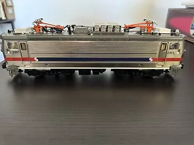 MTH AEM-7 Electric Locomotive SEPTA 2301 Non-Powered 20-5627-3 • $250