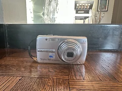 Olympus Stylus Silver 760 7.1MP Digital Camera • $24.99