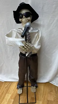 Halloween Animated  3 Ft Dancing Skeleton - 2015 - Hips Moves To  Soul Man  • $28.80