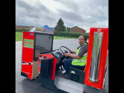 £100 • Buy Sega 18 Wheeler Coin Opp Game 
