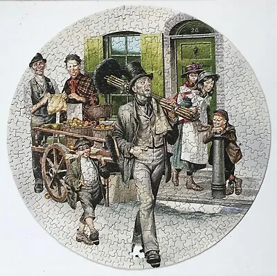 Edwardian England  The Chimney Sweep  500 Piece Round Jigsaw. One Piece Missing. • £3.99