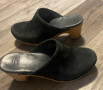 Ugg Abbie Black Leather Mules / Wooden Clogs Suede Slip On Shoes Womens Size 7 • $40