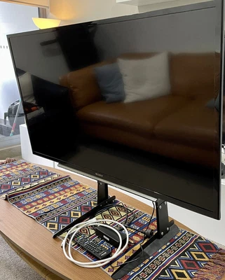 $88 • Buy Sony Bravia KDL-40W600B