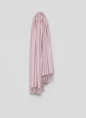£625 • Buy BEGG X CO Arran Cashmere Throw Blanket Light Pink RRP £905