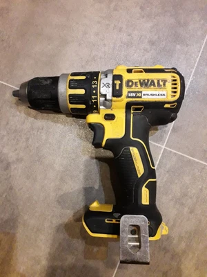 £40 • Buy DeWalt DCD795 18V XR Brushless Combi Hammer Drill (Body Only)