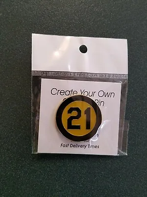 Roberto Clemente Black & Gold  21  Pin -- Commemorating 1973 Player Patch • $5