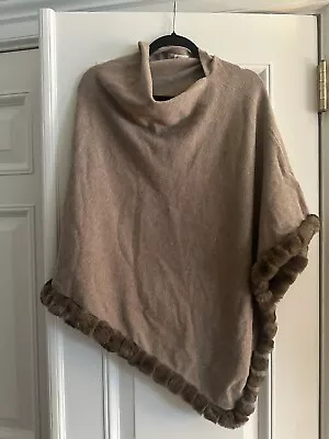 La Fiorentina Fur Trim Poncho Taupe NWT • $59.99