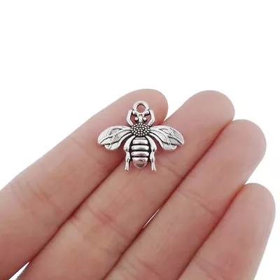 £4.20 • Buy 20 X Antique Silver Tone Bumble Bee Honeybee Charms Pendants Beads 22x19mm