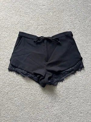 £1.10 • Buy Zara Black Shorts With Lace