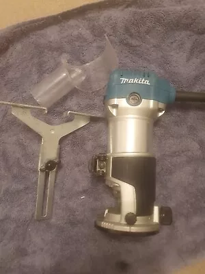 Makita RT0700C 110V Palm Router / Trim Router / 1'4 • £50