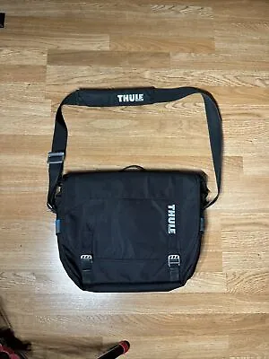 Thule Crossover TCMB Macbook/Pro/Air Messenger Bag Black Casual Sweden Bag • $64.95