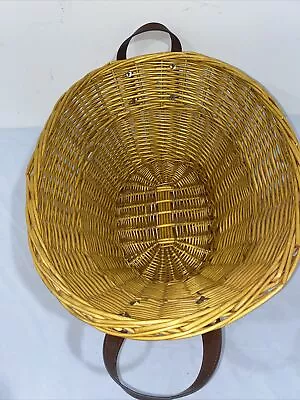 Large Light Brown Laundry  Oval Woven Wicker Basket With Faux Leather Handles • $38.75