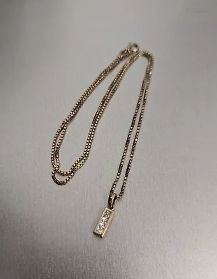 9 Carat Yellow Gold Box Chain Necklace With Pendant • £100