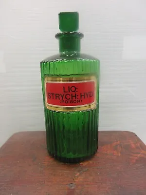 £78 • Buy Victorian Green Ribbed Chemist Bottles With  Glass Labels (LIQ: STRYCH: HYD.)