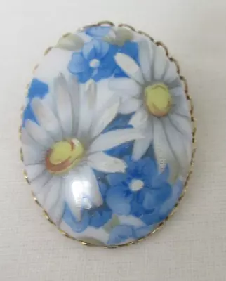 Vintage Gold Tone Hand Painted Porcelain Blue And White Daisy Flowers Brooch • $9.99