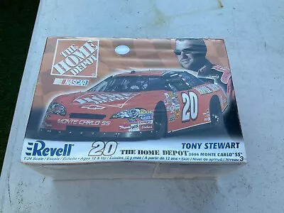 MODEL KIT  NASCAR Home Depot Chevy Monte Carlo SS. Tony Stewart. BY REVELL 1:24 • £11.50
