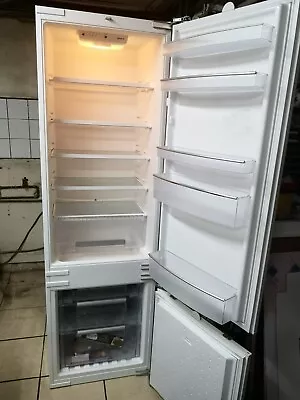 £150 • Buy NEFF 70/30 Integrated Fridge Freezer K16873F30G
