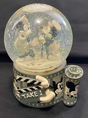 Disney Mickey Minnie Mouse Musical Snow Globe YOU OUGHTA BE IN PICTURES #6417. • $10.99