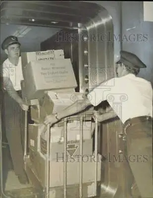1953 Press Photo Guards Wheeled Entries Into Vaults Of National Bank Of Miami • $13.88