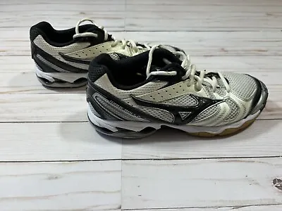 Mizuno Women’s Size 7 Wave Bolt 2 Athletic Volleyball Shoe White And Black • $21