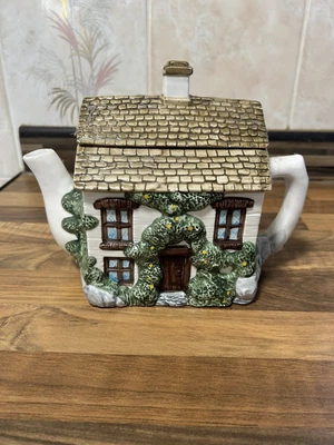 £2 • Buy Thatched Cottage Ornament Teapot