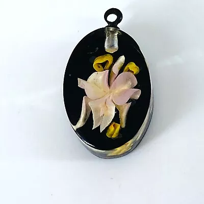 Vintage Floral Pendant Lucite Encased Oval .75 Inches J35-2415 • $19.52