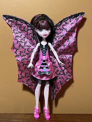 Monster High Draculaura Ghoul To Bat Pop-out Wings. Mattel. 2016 • $11.50