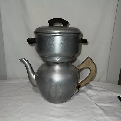 Vintage Wear Ever Aluminum Tricolorator Coffee Pot/French Drip / Model 2210 • $30