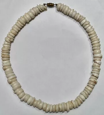 LARGE VINTAGE HAWAIIAN PUKA SHELL NECKLACE 16 3/4  79g • $78