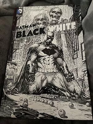 Batman Black And White Vol 4 • £8.04