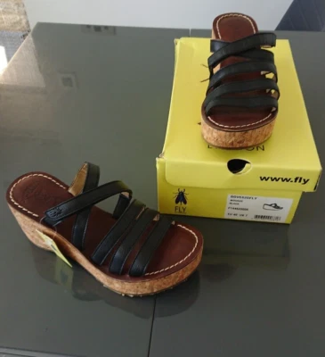 £39.99 • Buy New In Box Fly London Black Wedge Sandals . Size 7.