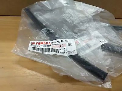 Yamaha Moulding Trim 1FK-2171L-00 XVS650 VMX12 FZ6R XVS1100 XJ6 XSR700 • $14.99