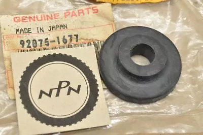 NOS Kawasaki VN700 VN750 Vulcan Fuel Gas Tank Rubber Damper 92075-1677 • $20.78