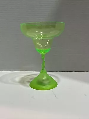 ☘️Light Up LED Flashing Margarita Glasses Plastic Cocktail Glass 10 Oz • £5.79